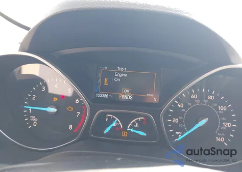 2017 Ford Escape Titanium из США, поврежденный, VIN 1FMCU0J93HUA48123